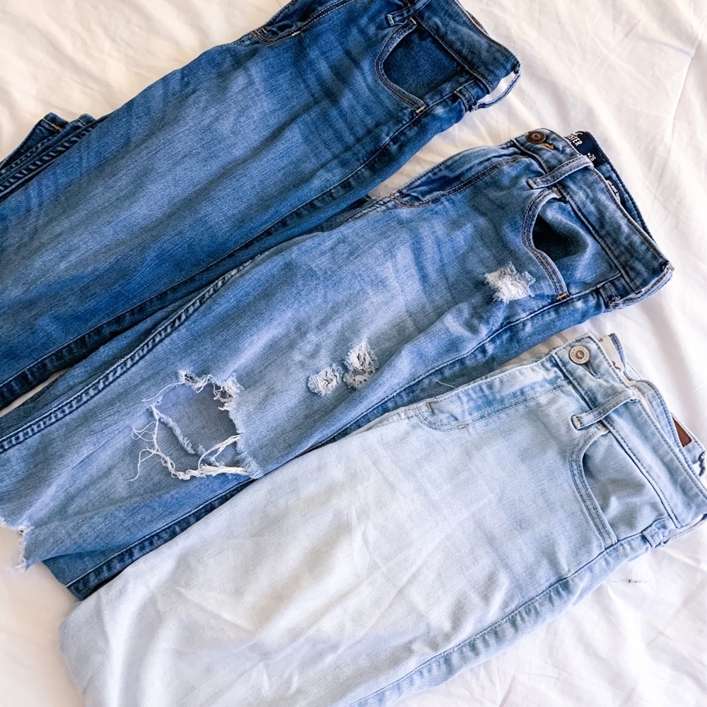 BUNDLE OF THREE PAIRS OF JEANS